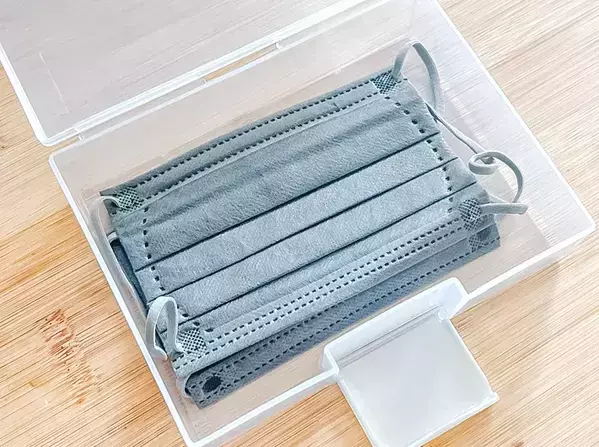 ダイソーで買った『はがき整理ケース』　思わぬ活用法に「パッと取り出せた」