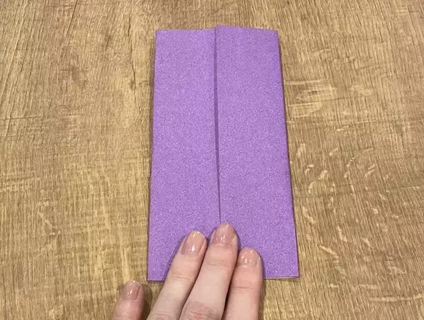 作業時間は5分ほど！　折り紙1枚で事務用のクリップを『おしゃれ』に見せる作り方