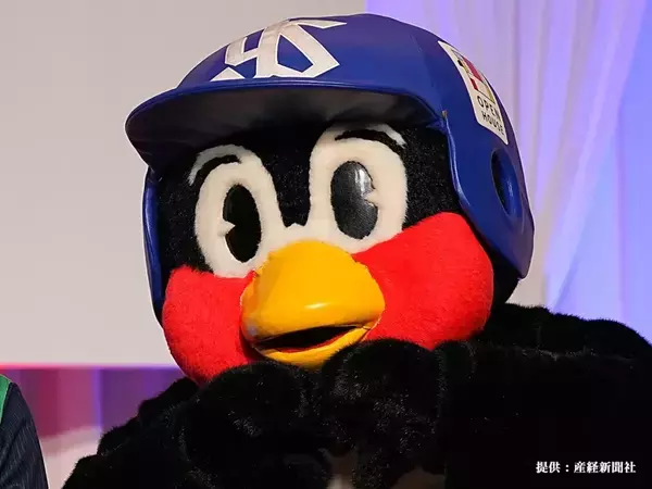 つば九郎がグラウンドに…　復活直前に公開された6分の動画に「涙が止まらない」「絶対に1人で見て」