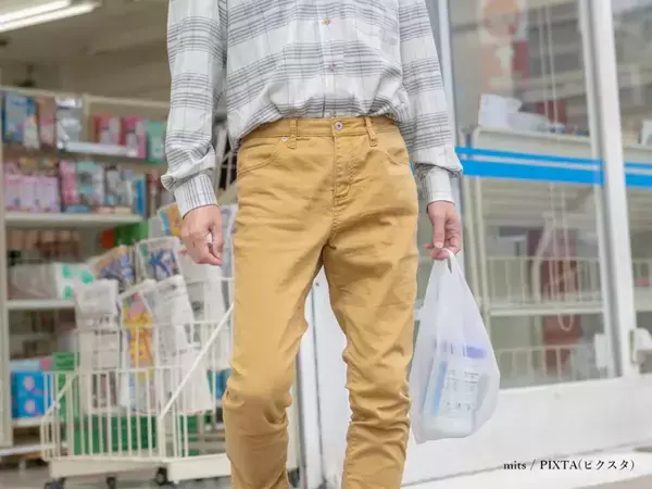 コンビニを出たら、見知らぬ男性が走って追いかけてきて？　意外な理由に「優しい世界」「情けは人の為ならず」