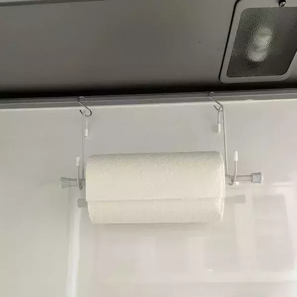 S字フックを『縦』に連結すると？　意外な収納テクに「コレは賢い」「早速試したい」