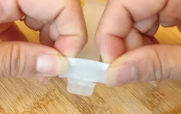 【検証】セリアで買ったシリコンフック　つっぱり棒以外にも使える？