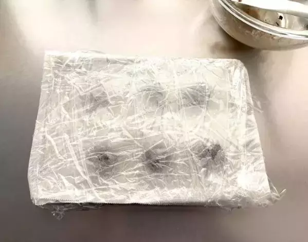 「電子レンジで30秒」　牛乳をかけた『チョコパイ』を加熱すると？「想像を超えてた！」