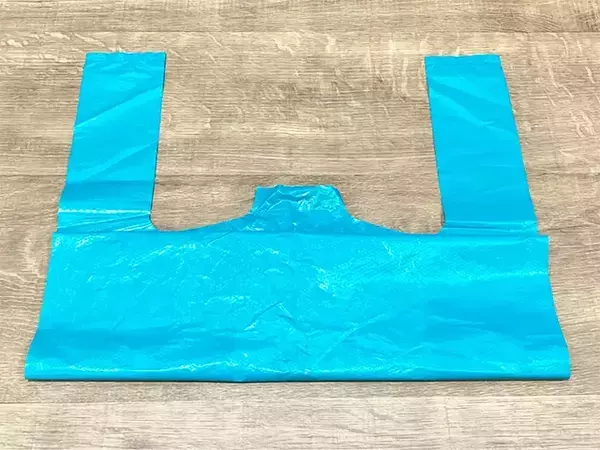 話題の『トートバッグ折り』を検証　『三角折り』より便利なレジ袋の畳み方手順