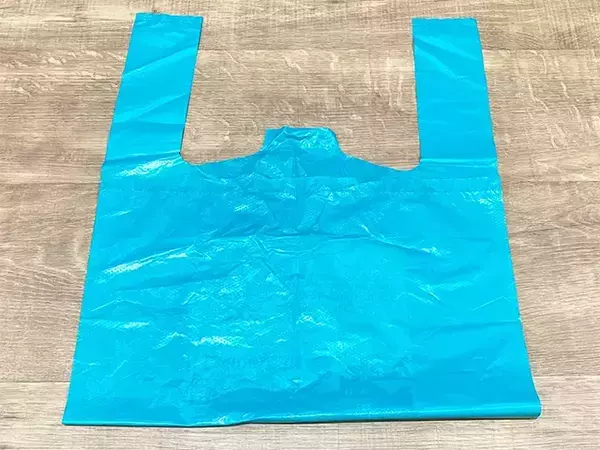 話題の『トートバッグ折り』を検証　『三角折り』より便利なレジ袋の畳み方手順