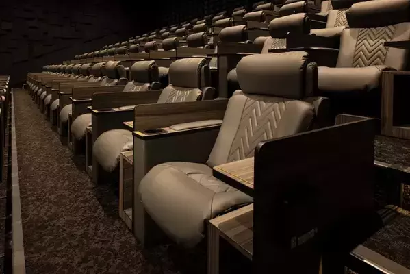 映画館の6500円の席、座るとどうなる？　『１０９シネマズ』に聞いたメリット