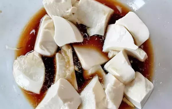 豆腐があったらこれやって！　ボウルに材料を入れてレンチンするだけの簡単おかず