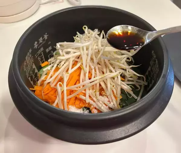 帰宅後すぐにスイッチオン！　炊飯器で作るごちそうに「最強のレシピ」「助かる」