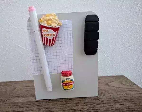 2つのブックエンドを『Ｕ字』に連結すると？　収納テクに「スッキリ」「真似します」