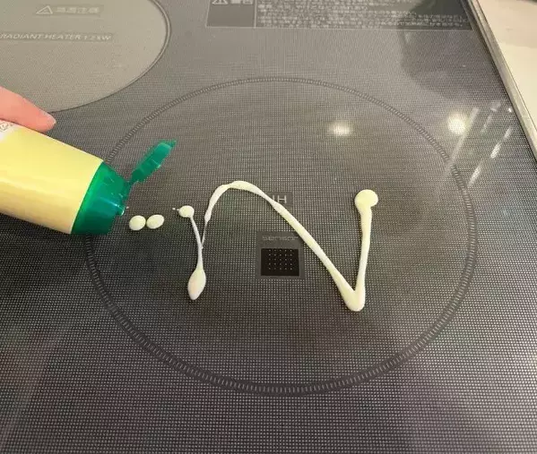 「捨てるのは待って」　使用済みのラップを丸めて使うと？使い道に「ウソでしょ」「衝撃」