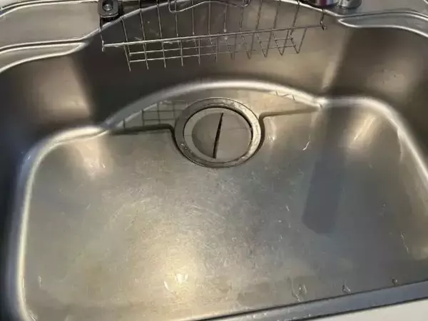 「捨てるのは待って」　使用済みのラップを丸めて使うと？使い道に「ウソでしょ」「衝撃」