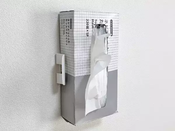 110円『壁ピタティッシュ』家中で活用OK！　ボックスティッシュはどこでも設置できた