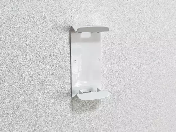 110円『壁ピタティッシュ』家中で活用OK！　ボックスティッシュはどこでも設置できた