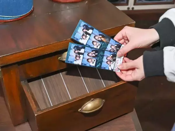 【SNSで注目】3枚も撮れる！　ディズニーシーに登場した写真撮影ブース体験したら…