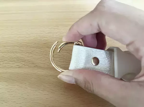 ロングコートもOK？　スリコ『ジャケットホルダー』を実際に使ってみたので本音レビューする【330円】