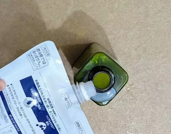 使い古したクリアファイルは捨てないで！　まさかの活用法に「手間が減った」「最高」