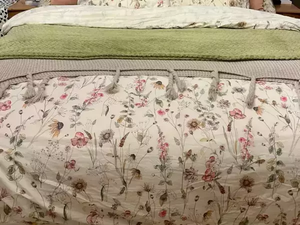 帰宅するとベッドが変わっていた　その理由に「優しすぎる」「泣ける」