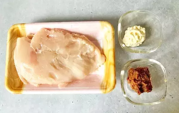 【調味料2つでOK！】　鶏むね肉の簡単な食べ方に「やわらかくておいしい！」