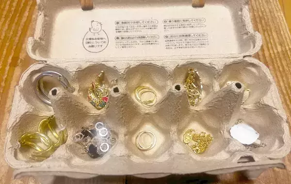 空になった紙の卵パック　思わぬ活用法に「ジャストフィット」「ピッタリ入る」