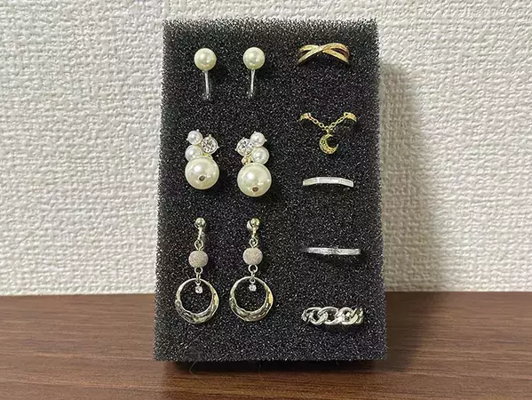 20分で完成！　食器用スポンジを使った『アクセサリー収納』の作り方