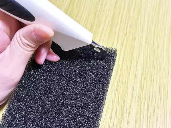 20分で完成！　食器用スポンジを使った『アクセサリー収納』の作り方