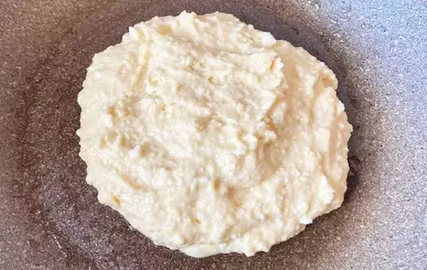 ホットケーキミックスに入れてみて！　モチモチになる裏技に「食べ応えバッチリ」「毎回入れたい」