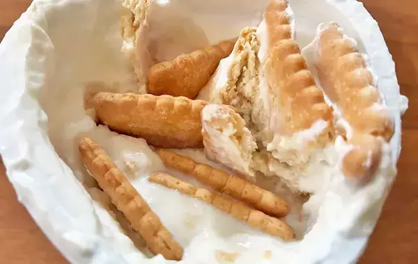 オーブンや火は一切不要　サブレとヨーグルトを重ねて冷やすだけ、ケーキレシピがうますぎた