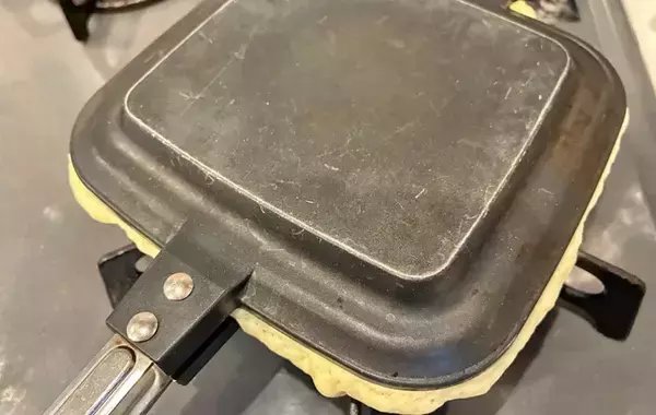 子ども大歓喜！　ホットケーキミックスで作る“なんちゃって10円パン”