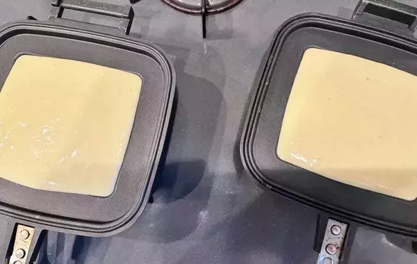 子ども大歓喜！　ホットケーキミックスで作る“なんちゃって10円パン”