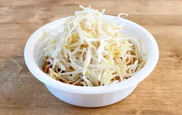 【衝撃アレンジ】U.F.Oにモヤシ1袋をドボン！　日清公式のレシピに「あっという間に完食」