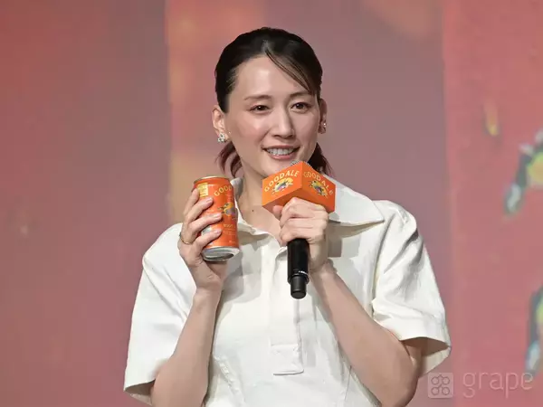 綾瀬はるか「100点満点の回答」　鈴木亮平を絶賛も…理由を聞くと場内爆笑【現場レポート】