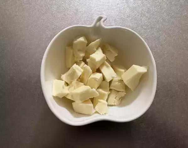 鍋で『数分』温めた6Pチーズ　まさかの変化にビックリ！