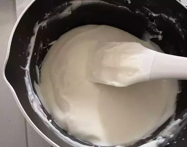 鍋で『数分』温めた6Pチーズ　まさかの変化にビックリ！