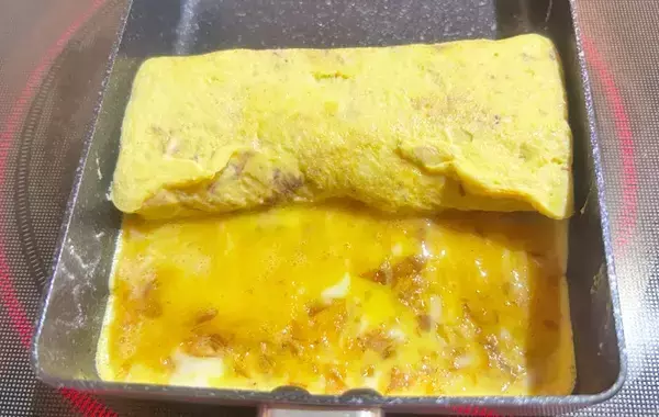 【時短】だし巻き玉子はもう出汁とらない！　卵液にバサッと入れるだけで「お店の味じゃん！」