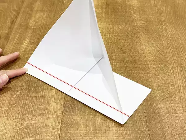 スマホスタンドが欲しいと思った時に！　紙1枚で実践できるライフハックに「目からウロコ」