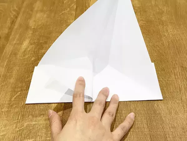 スマホスタンドが欲しいと思った時に！　紙1枚で実践できるライフハックに「目からウロコ」