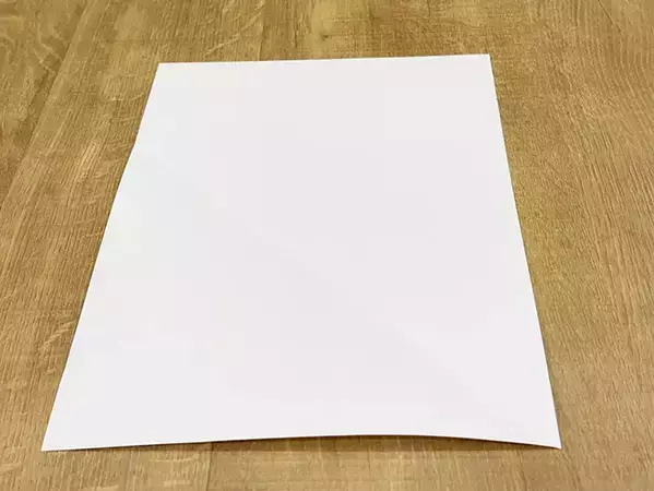 スマホスタンドが欲しいと思った時に！　紙1枚で実践できるライフハックに「目からウロコ」