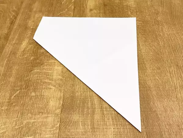 スマホスタンドが欲しいと思った時に！　紙1枚で実践できるライフハックに「目からウロコ」