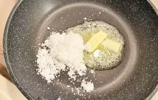 クッキー生地は作りません！　市販のお菓子が『フロランタン』に化ける方法とは？