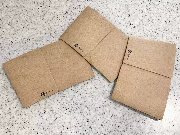 【0円DIY】飲み終わった後の“紙スリーブ”　コースターに再利用する手順
