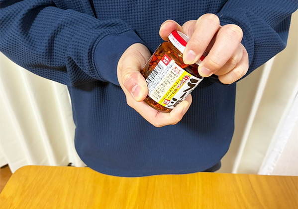 【自衛隊裏ワザ】自衛隊が教える固～いビン蓋を開ける方法とは　検証して分かったことを解説