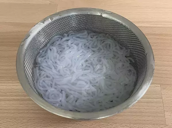 しらたきは冷凍できる？　試してみたら“まるで別の食材”の食感に