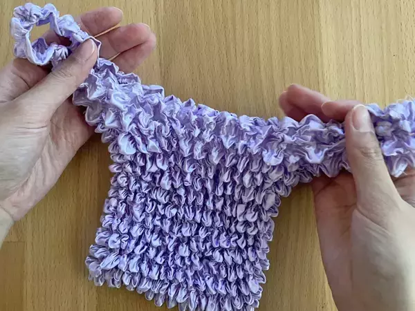 「本当にエコバッグ？」と店員さんも驚く　330円くしゅくしゅバッグを日常使いしてみた