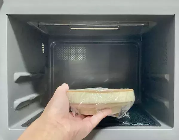 深さのある器で「段差」を作るだけ　2皿同時にムラなく熱々にする究極の時短テク【レンジ活用術4選】