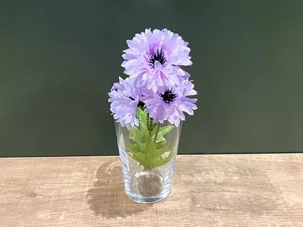 カフェ風インテリアになる！　コーヒースリーブを『植木鉢カバー』『収納の仕切り』『プリント入れ』に使う活用法