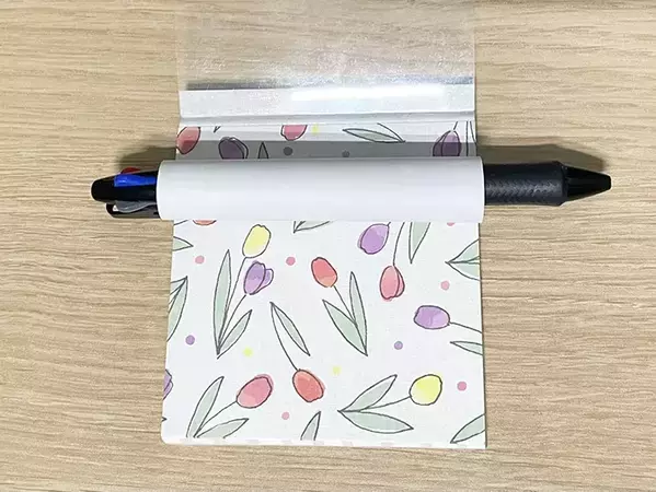 もう『ボールペンはどこ？』と探さない　付箋に一工夫するだけの簡単な裏技