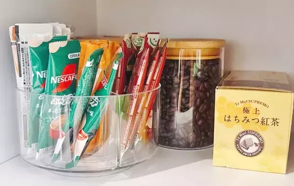 狭いところに収納スペース誕生！　110円の回るグッズに「取りやすい」【ダイソー】