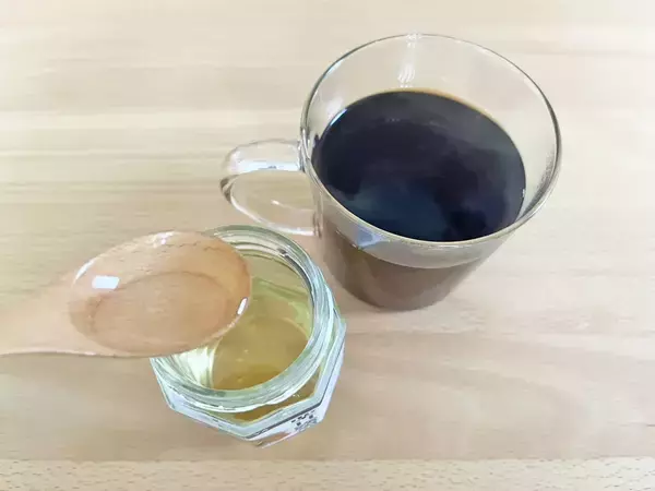 ブラックコーヒーの苦味をまろやかにする方法　ティースプーン『3杯』入れたのは？
