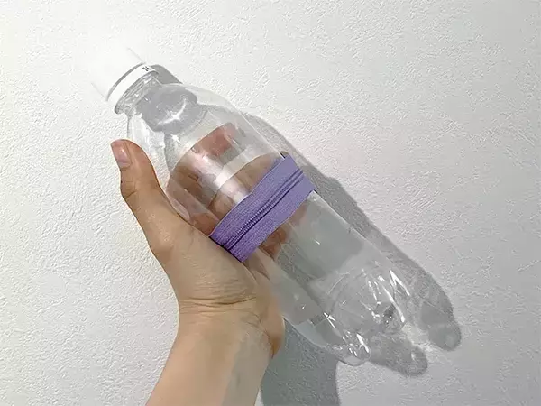 500mlペットボトルをカットして？　100均ファスナーを取り付けるDIY【手順】