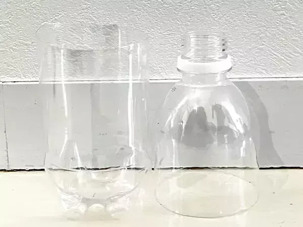 玄関びしょびしょを防ぐ！　空きペットボトルで作る傘置き場【手順】